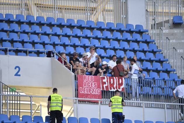 Sport Bilder des Tages U Craiova 1984 Club Sportiv - RB Leipzig RB Leipzig fans inside the Ion Oblemenco Stadium during UEFA Europa League 2018 2019, Third Qualifying Round, 2st leg match between U Craiova 1984 Club Sportiv vs RB Leipzig on Ion Oblemenco Stadium, Craiova Romania, 16 August 2018 Copyright: xAlexxNicodimx