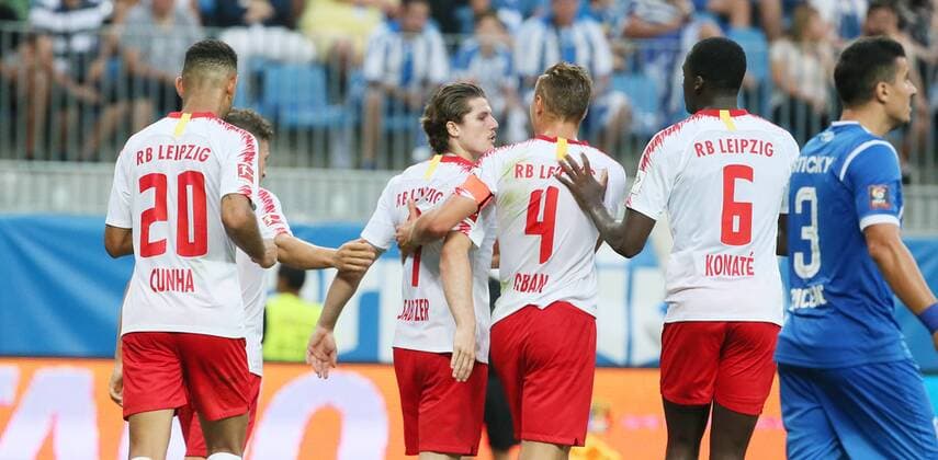 Craiova RB Leipzig Soccer Euro League Quali Craiova 16 08 2018 Stadionul Ion Oblemenco Soccer UEFA Euro League Qualification 3 Round 2nd Round CS Universitatea Craiova vs RB Leipzig In goal for Leipzig Torjubel after 0 1 by Marcel Sabitzer with 7 RB Leipzig