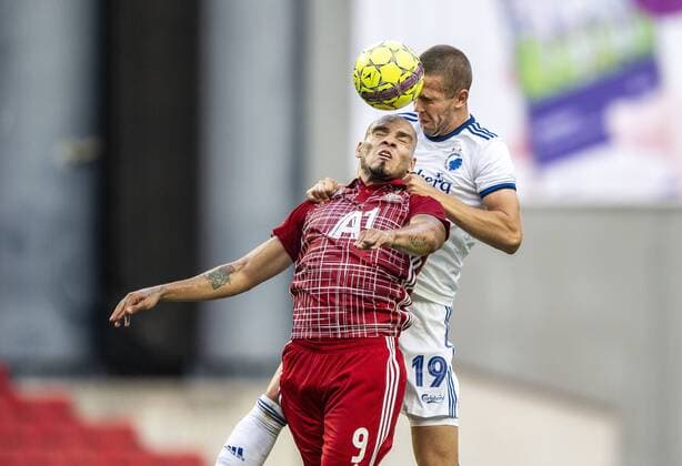 Maurides, CSKA-Sofia og Denis Vavro (19), FC Koebenhavn, under Europa League-kampen mellem FC Koebenhavn og PFC CSKA-Sofia i Telia Parken torsdag den 16. august 2018.. , Copenhagen Denmark  Copyright: AndersxKjaerbyex-xRitzauxScanpix AndersxKjaerbyex cop104 spdk20180816-192951-L
