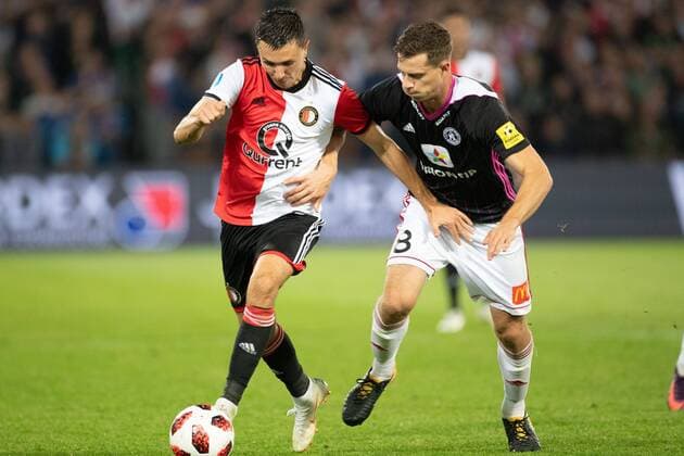 Steven Berghuis of Feyenoord, James Lawrence of AS Trencin during the UEFA Europa League third round qualifying second leg match between Feyenoord Rotterdam and AS Trencin at De Kuip on August 16, 2018 in Rotterdam, The Netherlands UEFA Europa League 2018 2019 xVIxVIxImagesx xTomxBodexMultimediaxIVx 11791993