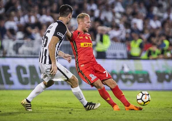 16th August 2018, Partizan Stadium, Belgrade, Serbia; Europa League football, third qualifying round 2nd leg, Partizan versus Nordsjaelland; Mikkel Rygaard Jensen of Nordsjaelland crosses into the area  ActionPlus12055914 NikolaxKrstic