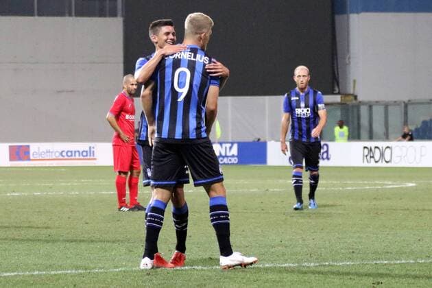 Fußball, EL Quali, Atalanta Bergamo - Hapoel Haifa Photo LaPresse Moro Francesco august 16-2018 reggio emilia (Italy) Atalanta vs Hapoel Haifa - third qualifying round Uefa Europa League 2018-2019 - Mapei stadium Reggio Emilia Soccer in the pic: cornelius celebrates after scoring goal 2-0  Copyright: xMoroxFrancesco LaPresse LaPressex