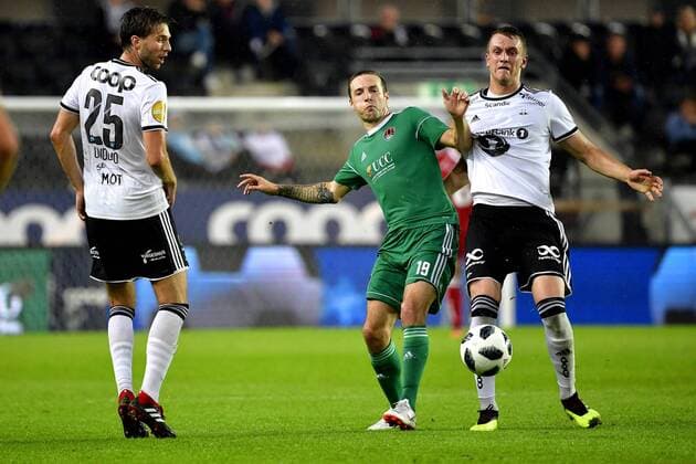 UEFA Europa League Third Qualifying Round Second Leg, Lerkendal Stadion, Trondheim, Norway 16 8 2018 Rosenborg vs Cork City RosenborgÂ s Besim Serbecic with Cork s Karl Sheppard Besim Serbecic with Karl Sheppard 16 8 2018  Copyright: x©INPHO OlexMartinxWoldx td161f26