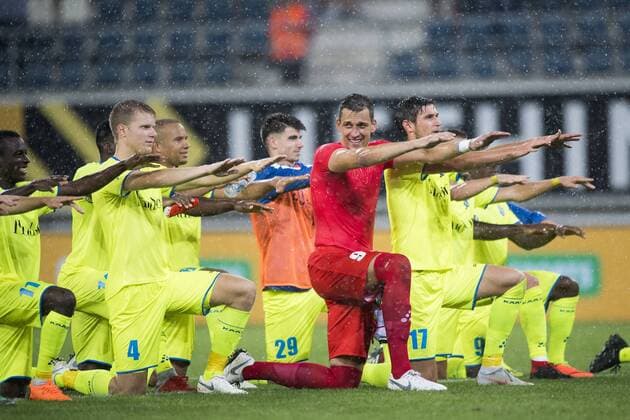 Sport Bilder des Tages Gent s players celebrate after winning a soccer game between Belgian club KAA Gent and Polish team Jagiellonia Bialystok, Thursday 16 August 2018 in Gent, the return leg of the third qualification round for the Europa League competition. JASPERxJACOBS  x05407235x