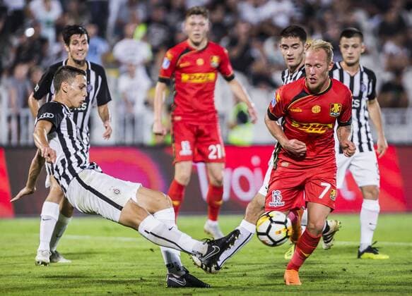 16th August 2018, Partizan Stadium, Belgrade, Serbia; Europa League football, third qualifying round 2nd leg, Partizan versus Nordsjaelland; Mikkel Rygaard Jensen of Nordsjaelland sees the ball cleared  ActionPlus12055921 NikolaxKrstic