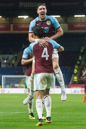 Burnley v Istanbul Basaksehir F.K. UEFA Europa League Stephen Ward celebrates with Jack Cork of Burnley after scoring their sides first goal during the UEFA Europa League match at Turf Moor, Burnley Content Not Available For UK Newspapers Copyright: xMattxWilkinsonx FIL-12169-0050