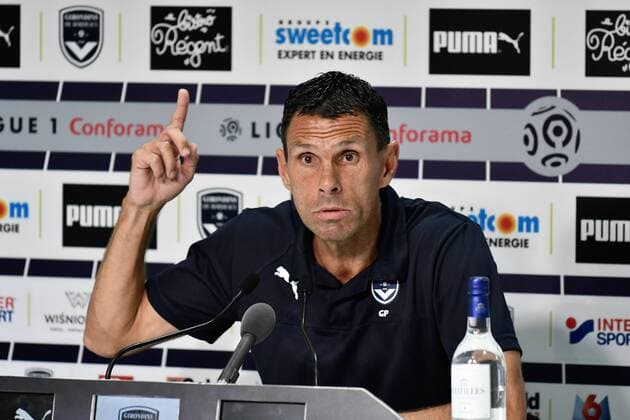 Sport Bilder des Tages Conference de Presse d apres match de Gustavo Poyet (gir) FOOTBALL : Bordeaux vs Marioupol - 3eme Tour Ligue Europa - Bordeaux - 16 08 2018 ThierryBreton Panoramic 