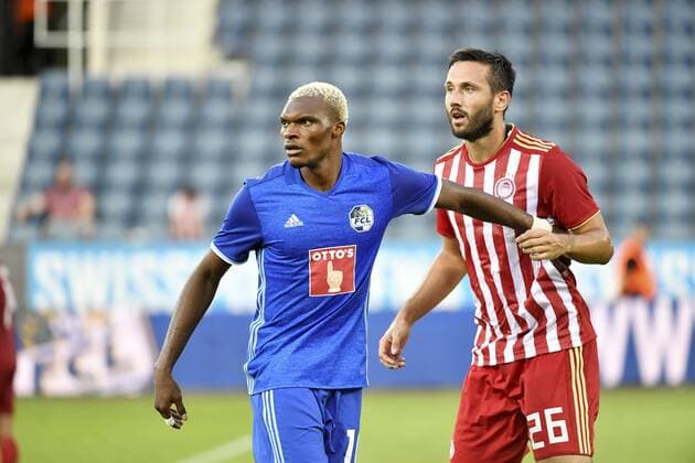 16 08 2018 Lucerne Switzerland Football Mens season 2018 2019 Europa League Qualifiers FC Luzern Olympiacos FC In the picture of Lucernes Blessing Eleke li against 26 Jagos Vukovic Olympiacos FC action duel