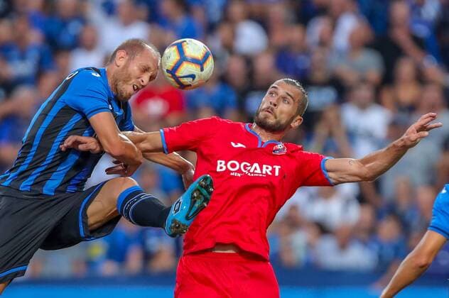 Andrea Masiello (Atalanta) Athanassios Papazoglou (Hapoel Haifa) during the Uefa Europa League Qualifying Round match between Atalanta 2-0 Hapoel haifa at Mapei Stadium on August 16, 2018 at Reggio Emilia, Italy. Noxthirdxpartyxsales  (83912487)