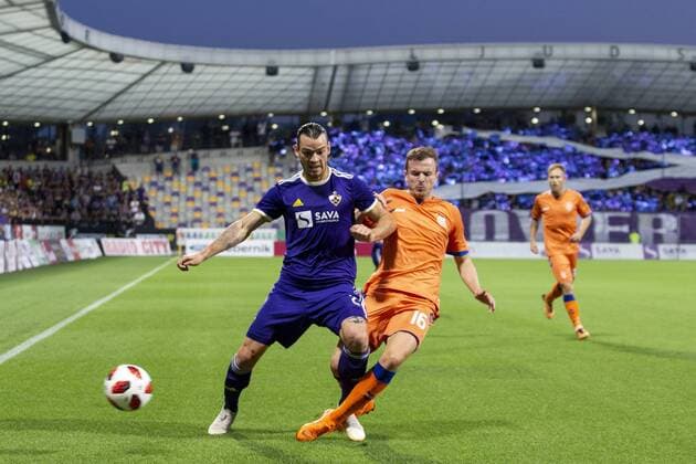 16 08 2018 Ljudski Vrt Maribor SLO UEFA EL NK Maribor vs. Glasgow Rangers Qualification 3 Round return image Denis Klinar of NK Maribor and Andrew Halliday of Rangers FC during the UEFA Europa League qualifier 3rd round 2nd leg match between LASK and Glasgow Rangers at the Ljudski Vrt in Maribor Slovenia on 2018 08 16 Maribor  EX_SPIDA