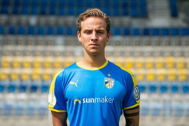 FC Carl Zeiss Jena 3 League Season 2018 2019 New signing Phillip Tietz Portrait of Ernst Abbe Sportfeld Jena