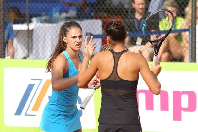 ITF Tennis Leipzig Open 2018 Final Doubles Petra KREJSOVA CZ Jesika MALECKOVA CZ vs. Cristina DINU ROU in the picture on the right Gana POZNIKHIRENKO UKR in the picture on the left Final Doubles Final Doubles of the ITF Tennis Tournament Leipzig Open 2018 on 18 08 2018 at the Leipzig Tennis Club LTC Nordanlage xjkx