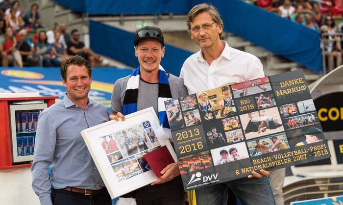 HSV Rene Hecht President of the German Volleyball Association Honorable mention and approval of Markus Boeckermann at the beach volleyball FIVB World Tour Finals Hamburg 2018 at 18 08 2018 Hamburg xPWx