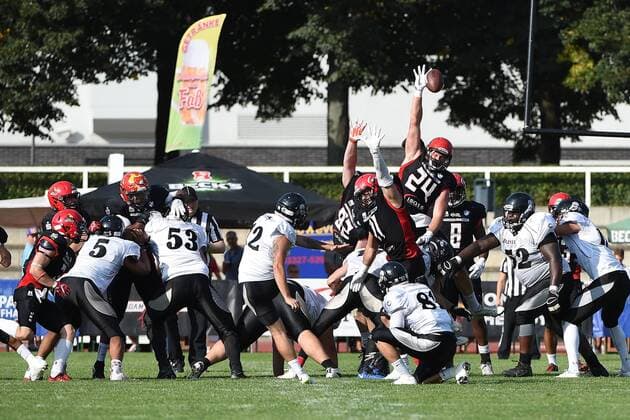 American Football Men Season 2018 GFL North Potsdam Royals Berlin Rebels K P Phillip Friis Andersen No. 12 Berlin Rebels awards a Field Goal 18 08 18 Copyright: xMichaelxHundtx xMatthiasxKochx