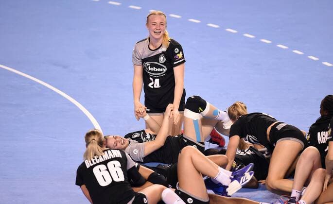 Handball, Damen, U 18 WM, Länderspiel, Deutschland - Dänemark 2018.08.19 Kielce Pilka reczna Mlodziezowe Mistrzostwa Swiata w Pilce Recznej Kobiet do lat 18 Niemcy - Dania N z Radosc Niemcy Marie Michalczik Foto Lukasz Sobala Press Focus 2018.08.19 Kielce Handball IHF Youth U18 Womens World Germany - Denmark Radosc Niemcy Marie Michalczik Credit: Lukasz Sobala Press Focus NEWSPIX.PL --- Newspix.pl  20180819PF_LS180