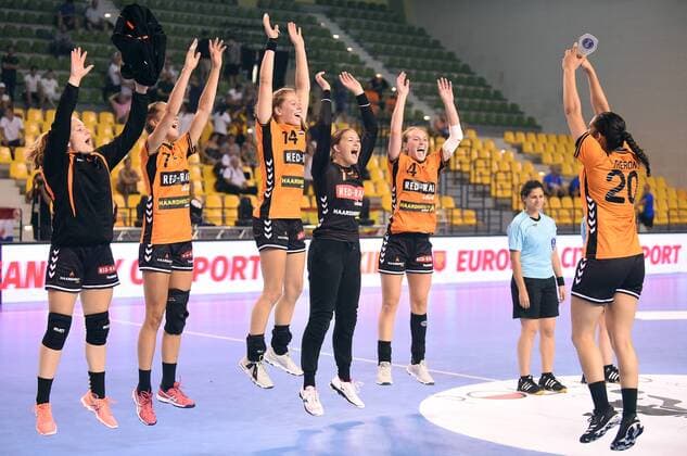 2018.08.19 Kielce Pilka reczna Mlodziezowe Mistrzostwa Swiata w Pilce Recznej Kobiet do lat 18 Hiszpania - Holandia N z radosc Holandia Foto Lukasz Sobala Press Focus 2018.08.19 Kielce Handball IHF Youth U18 Womens World Championship WM Weltmeisterschaft 2018 Spain - Netherlands radosc Holandia Credit: Lukasz Sobala Press Focus NEWSPIX.PL --- Newspix.pl  20180819PF_LS070