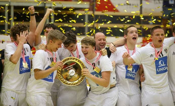 HANDBALL - EURO 2018, AUT vs CZE TULLN,AUSTRIA,19.AUG.18 - HANDBALL - EHF European Championship EM Europameisterschaft U18, international match Länderspiel AUT vs CZE, final. Image shows the rejoicing of AUT. GEPAxpictures xMarioxKneisl