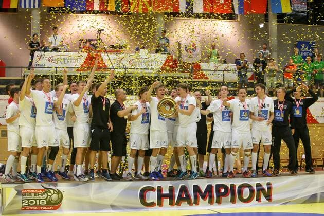 HANDBALL - EURO 2018, AUT vs CZE TULLN,AUSTRIA,19.AUG.18 - HANDBALL - EHF European Championship EM Europameisterschaft U18, international match Länderspiel AUT vs CZE, final. Image shows the rejoicing of AUT. GEPAxpictures xMarioxKneisl
