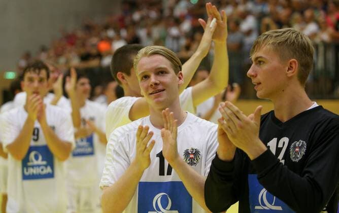 HANDBALL - EURO 2018, AUT vs CZE TULLN,AUSTRIA,19.AUG.18 - HANDBALL - EHF European Championship EM Europameisterschaft U18, international match Länderspiel AUT vs CZE, final. Image shows the rejoicing of AUT. GEPAxpictures xMarioxKneisl