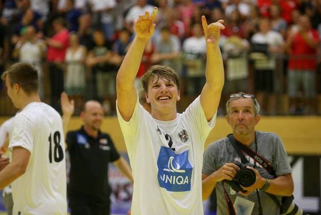 HANDBALL - EURO 2018, AUT vs CZE TULLN,AUSTRIA,19.AUG.18 - HANDBALL - EHF European Championship EM Europameisterschaft U18, international match Länderspiel AUT vs CZE, final. Image shows the rejoicing of AUT. GEPAxpictures xMarioxKneisl