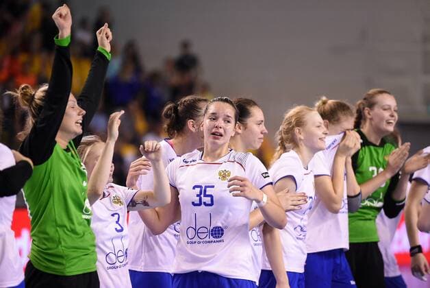 2018.08.19 Kielce Pilka reczna Mlodziezowe Mistrzostwa Swiata w Pilce Recznej Kobiet do lat 18 Final Wegry - Rosja N z radosc Rosja zwyciestwo podium mistrzostwo swiata mistrzynie swiata Cherniaeva Mariia Foto Lukasz Sobala Press Focus 2018.08.19 Kielce Handball IHF Youth U18 Womens World Final Hungary - Russia radosc Rosja zwyciestwo podium mistrzostwo swiata mistrzynie swiata Cherniaeva Mariia Credit: Lukasz Sobala Press Focus NEWSPIX.PL --- Newspix.pl  20180819PF_LS571