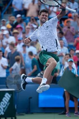 Sport Themen der Woche KW33 Sport Bilder des Tages August 19, 2018 - Cincinnati, OH, USA - Western and Southern Open Tennis, Cincinnati, OH - August 19, 2018 - Novak Djokovic celebrates after beating Roger Federer in the finals of the Western and Southern Tennis tournament held in Cincinnati. Djokovic won 6-3 6-3. - ZUMA Press Western and Southern Open Tennis - ZUMAn24_ 20180819_zaf_n24_090 Copyright: xWallyxNellx
