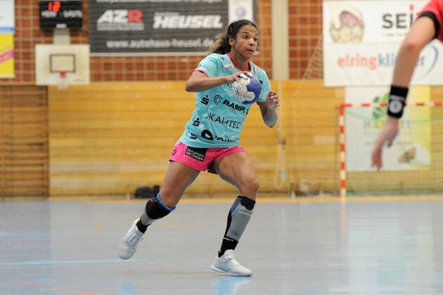 Delaila Amega TusSies Metzingen 5 TusSies Metzingen Handball league match Preparation Tournament 20 08 2018 Photo TBaur Eibner TusSies Metzingen vs. Brest Brittany Handball Metzingen Copyright: xEIBNER TobiasxBaurx EP_TBR