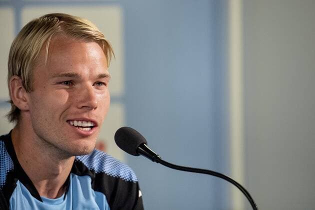 180822 Oscar Lewicki of Malmö FF during a practice and press conference ahead of the UEFA Europe League qualifying match between Malmö FF and Midtjylland on August 22, 2018 in Malmö Photo Ludvig Thunman BILDBYR N code LT 35524  Copyright: LUDVIGxTHUNMAN BB180822LT005