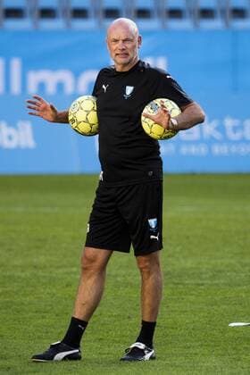 180822 Head coach Uwe Rösler of Malmö FF during a practice and press conference ahead of the UEFA Europe League qualifying match between Malmö FF and Midtjylland on August 22, 2018 in Malmö Photo Ludvig Thunman BILDBYR N code LT 35524  Copyright: LUDVIGxTHUNMAN BB180822LT027