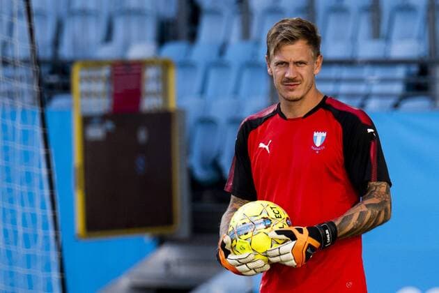 180822 Goalkeeper Johan Dahlin or Malmö FF during a practice and press conference ahead of the UEFA Europe League qualifying match between Malmö FF and Midtjylland on August 22, 2018 in Malmö Photo Ludvig Thunman BILDBYR N code LT 35524  Copyright: LUDVIGxTHUNMAN BB180822LT030