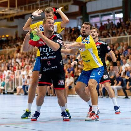 22 08 2018 Handball 1 Bundesliga DKB HBL Season 2018 2019 Friendly Match HC Erlangen HCE KS Vive Kielce ThHa Petter Overby 9 HC Erlangen HCE Michal Jurecki 5 Vive Kielce Uladzislau Kulesh 22 Vive Kielce