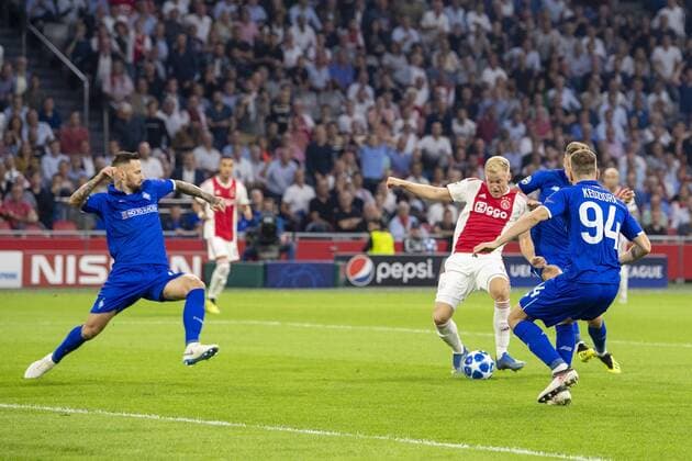 AMSTERDAM, Netherlands, 22-08-2018, football, season 2018 2019, Champions League Play-offs , Johan Cruijff ArenA , Ajax player Donny van de Beek scores the 1-0 during the match Ajax - Dynamo Kiev Ajax - Dynamo Kiev  x2413755x