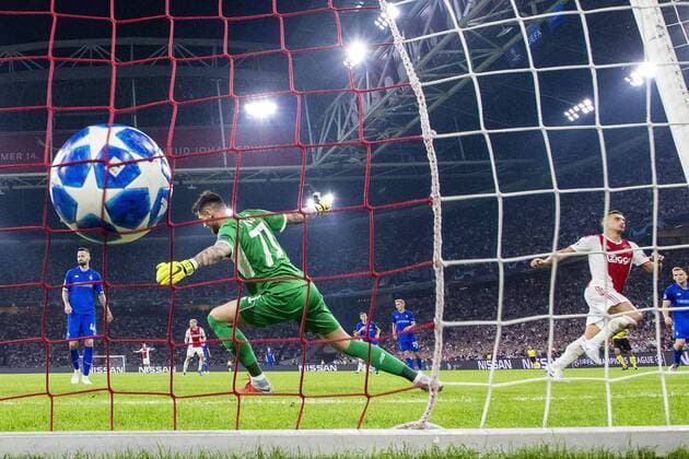 AMSTERDAM, Netherlands, 22-08-2018, football, season 2018 2019, Champions League Play-offs , Johan Cruijff ArenA , Ajax player Dusan Tadic scores the 3-1 during the match Ajax - Dynamo Kiev Ajax - Dynamo Kiev  x2413847x