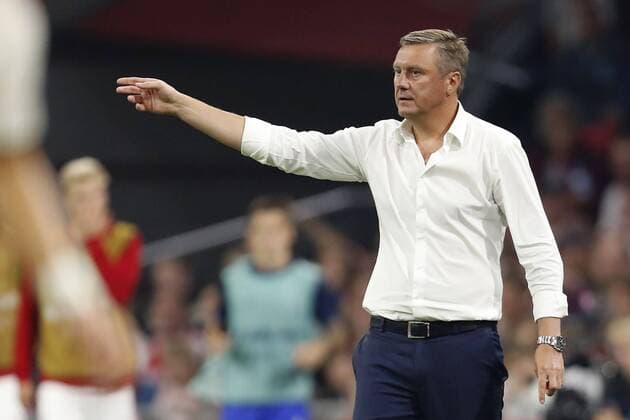 Dynamo Kyiv coach Aleksandr Khatskevich during the UEFA Champions League play offs round first leg match between Ajax Amsterdam and Dynamo Kyiv at the Johan Cruijff Arena on August 22, 2018 in Amsterdam, The Netherlands UEFA Champions League 2018 2019 xVIxVIxImagesx xMauricexvanxSteenxIVx 11858255