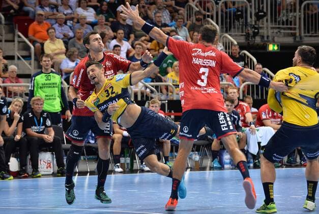 Handball Pixum Super Cup SG Flensburg Handewitt Rhein Neckar Löwen on 22 08 2018 at the ISS Dome in Dusseldorf Rasmus Lauge Flensburg Alexander Petersson Rhine Neckar Löwen Tobias Karlsson Flensburg Jannik Kohlbacher Rhein Neckar Löwen xTTx