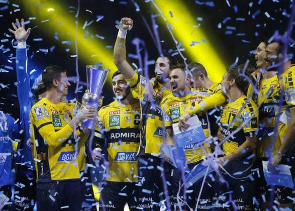 Handball Pixum Super Cup on 22.08.2018 at the ISS Dome Arena in Dusseldorf Rhein Neckar Löwen vs SG Flensburg Handewitt 33 26 Andy SCHMID RNL li presents the winners cup