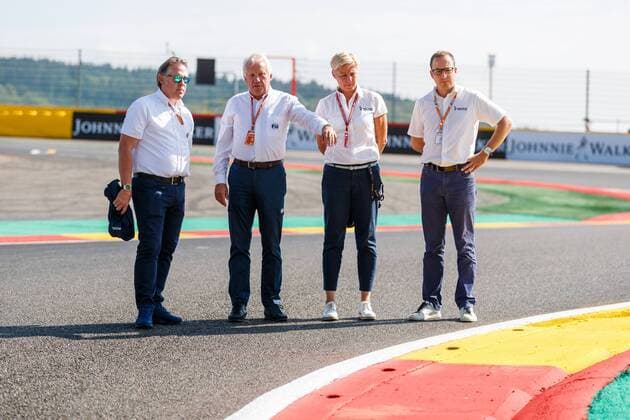 Charlie Whiting inspects the track renewals Grand Prix of Belgium 2018 Motorsport Formula 1 23 07 2018 Belgian Grand Prix 2018 Motorsport Formula 1 23 07 2018 Copyright: xEIBNER AlexanderxNeisx EP_ANS