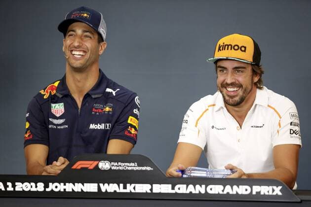 Motorsports: FIA Formula One World Championship WM Weltmeisterschaft 2018, Grand Prix of Belgium, 3 Daniel Ricciardo (AUS, Aston Martin Red Bull Racing), 14 Fernando Alonso (ESP, McLaren F1 Team), Spa-Francorchamps Belgium