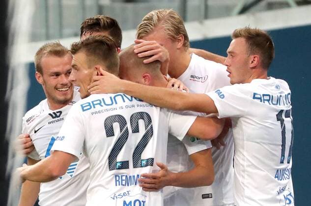 ST PETERSBURG, RUSSIA â€“ AUGUST 23, 2018: FC Molde s players celebrate scoring in Leg 1 of their 2018â€“19 UEFA Europa League play-off round football match against Zenit St Petersburg at Saint Petersburg Stadium. Alexander Demianchuk TASS  TS08DB94