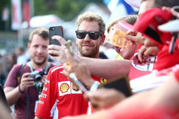 Sebastian Vettel Scuderia Ferrari makes a selfie with fan Grand Prix of Belgium 2018 Motorsport Formula 1 23 07 2018 Belgian Grand Prix 2018 Motorsport Formula 1 23 07 2018 Spa Franchorchamps Copyright: xEIBNER AlexanderxNeisx EP_ANS