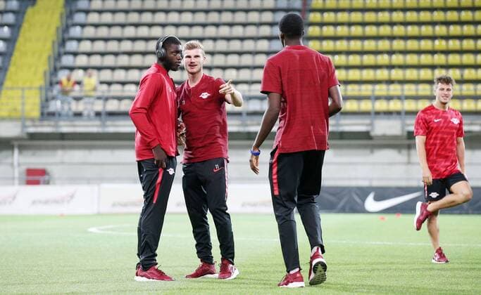 Luhansk RB Leipzig Soccer Euro League Qualifiers Zaporozhye Ukraine 23 08 2018 Slawutytsch Arena Soccer UEFA Europa League Qualification Playoff FK Sorja Luhansk UR vs RB Leipzig GER Gameday v 1 Dayot Upamecano Timo Werner and Ibrahima KonatŽ Konate all RB Leipzig