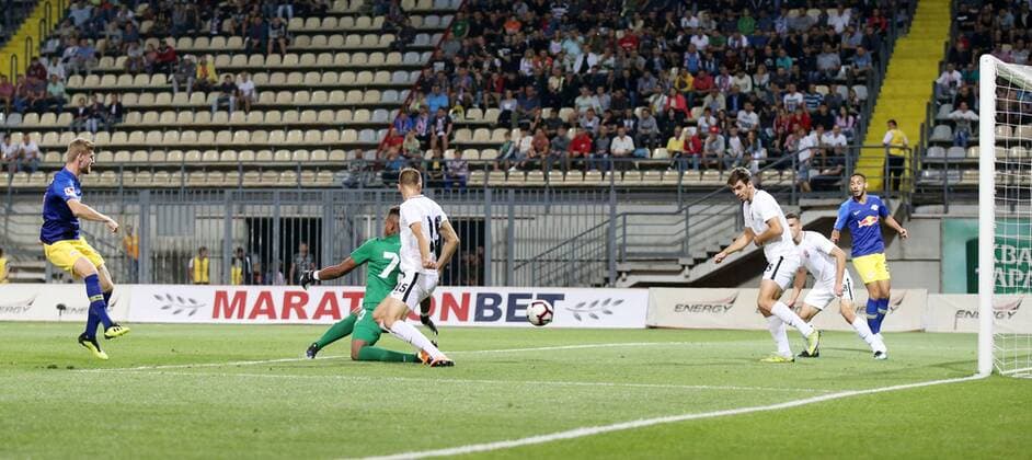 Luhansk RB Leipzig Soccer Euro League Qualifiers Zaporozhye Ukraine 23 08 2018 Slawutytsch Arena Soccer UEFA Europa League Qualification Playoff HIN FK Sorja Luhansk UR vs RB Leipzig GER Pictured is Torahance RB Leipzig Timo Werner l 11 RB Leipzig is moving away