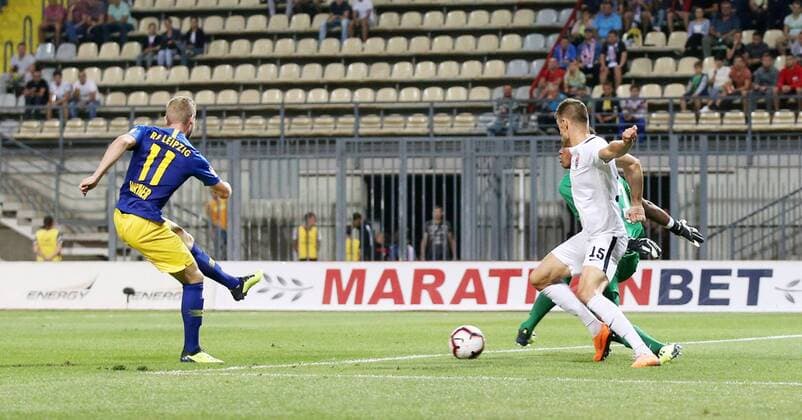 Luhansk RB Leipzig Soccer Euro League Qualifiers Zaporozhye Ukraine 23 08 2018 Slawutytsch Arena Soccer UEFA Europa League Qualification Playoff HIN FK Sorja Luhansk UR vs RB Leipzig GER Pictured is Torahance RB Leipzig Timo Werner l 11 RB Leipzig is moving away