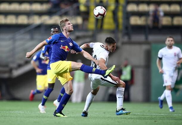 Luhansk RB Leipzig Soccer Euro League Qualifiers Zaporozhye Ukraine 23 08 2018 Slawutytsch Arena Soccer UEFA Europa League Qualification Playoff HIN FK Sorja Luhansk UKR vs RB Leipzig GER 0 0 picture v l Timo Werner 11 RB Leipzig and Oleksandr Tymchyk 18 Luhansk