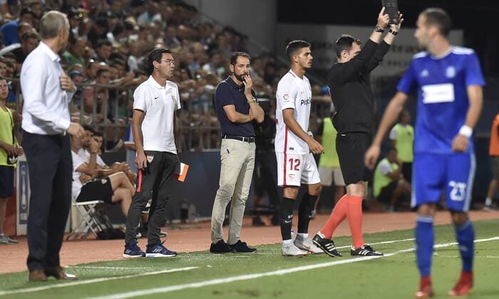 Head Coach Vaclav Jilek (Olomouc; left), Head Coach Pablo Machin (Sevilla; 3rd from left), player Andre Silva (Sevilla; 3rd from right) and Tomas Zahradnicek (Olomouc; right) are seen during the European League qualification match SK Sigma Olomouc vs Sevilla in Olomouc, Czech Republic, August 23, 2018. (CTKxPhoto JaroslavxOzana) CTKPhotoP201808230981701  JAO 13