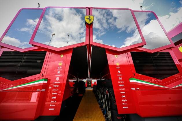 ambiance Paddock Ferrari FORMULE 1 : Preparations Grand Prix de Belgique - Spa Francorchamps - 23 08 2018 Photonews Panoramic 