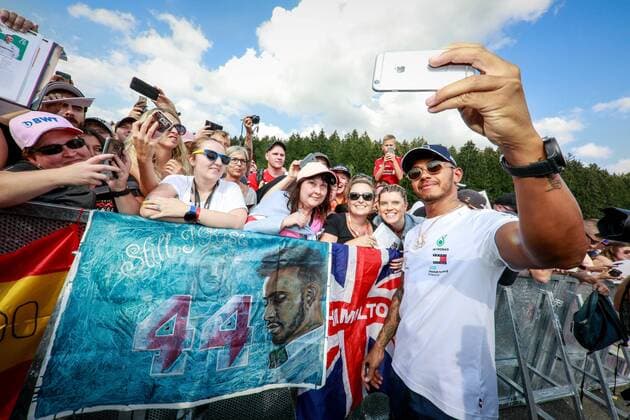 seance dedicase Hamilton FORMULE 1 : Preparations Grand Prix de Belgique - Spa Francorchamps - 23 08 2018 Photonews Panoramic 