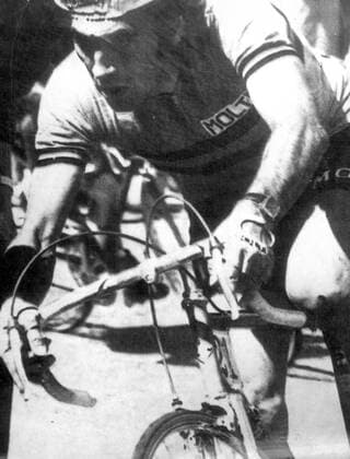 - The picture is about Eddy Merckx winning the Vuelta a Espana, the Spain tour of the World Cycling Championship. ARCHIVES  x85111277stx