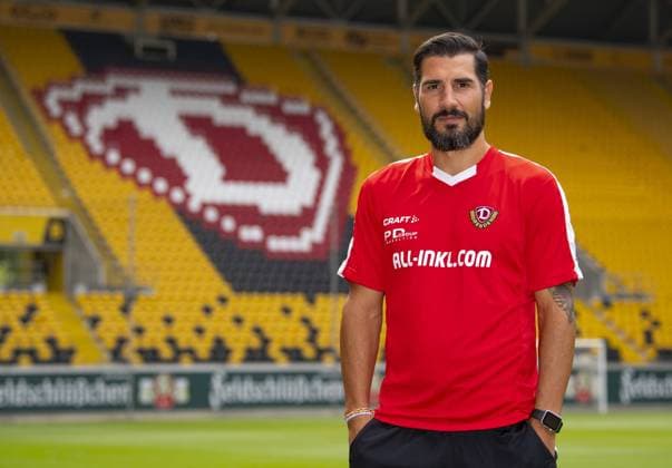 Fußball, 2. Bundesliga, Saison 2018 2019, Training SG Dynamo Dresden, Freitag (24.08.2018). Dynamos Interimstrainer Cristian Fiel bei seiner Vorstellung im DDV Satdion. *** Football 2 Bundesliga Season 2018 2019 Training SG Dynamo Dresden Friday 24 08 2018 Dynamos Interim coach Cristian Fiel performing in the DDV Satdion RM001