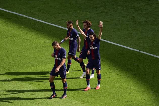 joie des joueurs du PSG apres le but de CAVANI Edinson (PSG) FOOTBALL : PSG vs Angers - Conforama L1 - 25 08 2018 JBAutissier Panoramic 